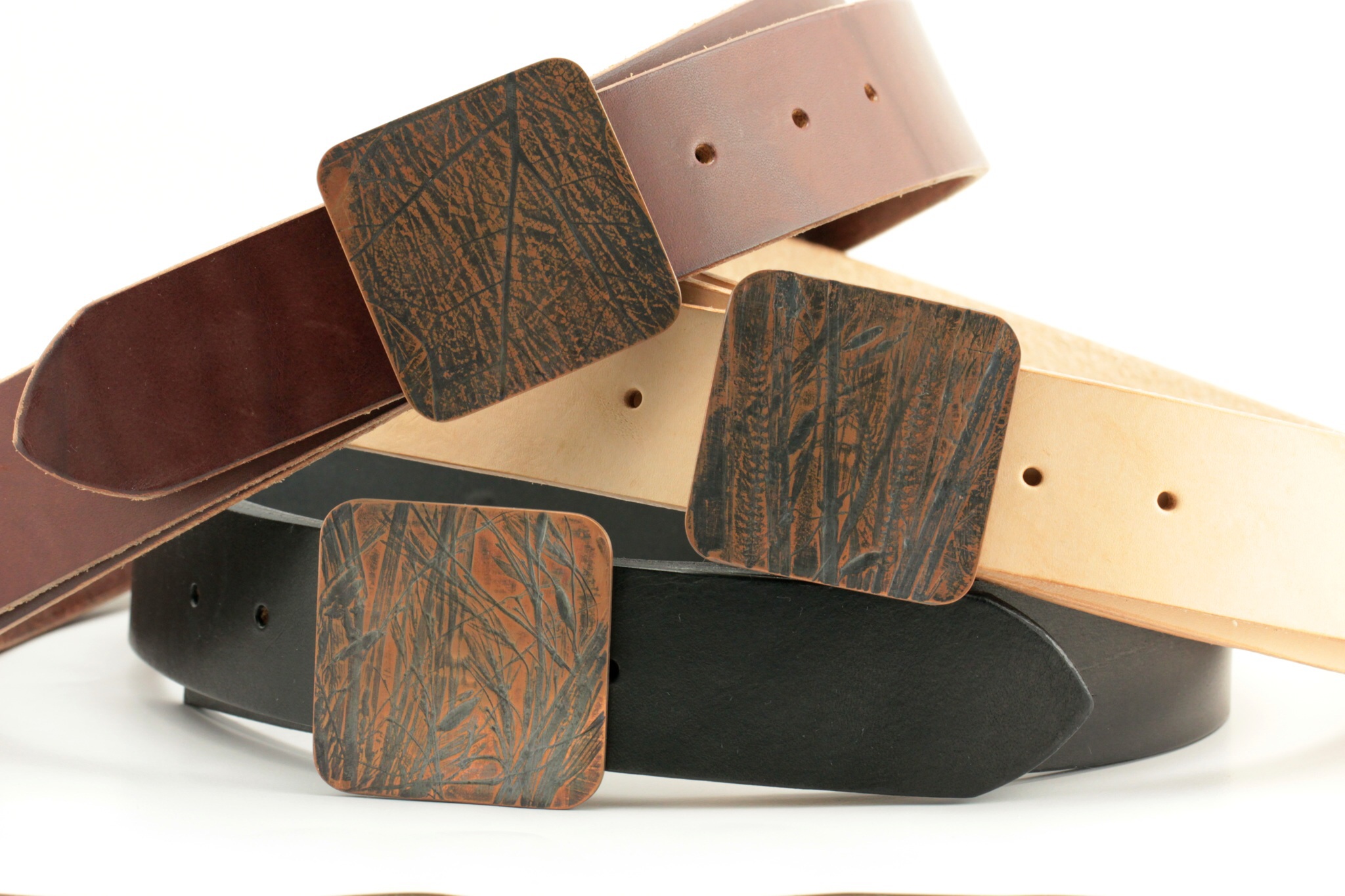 modern belt buckles