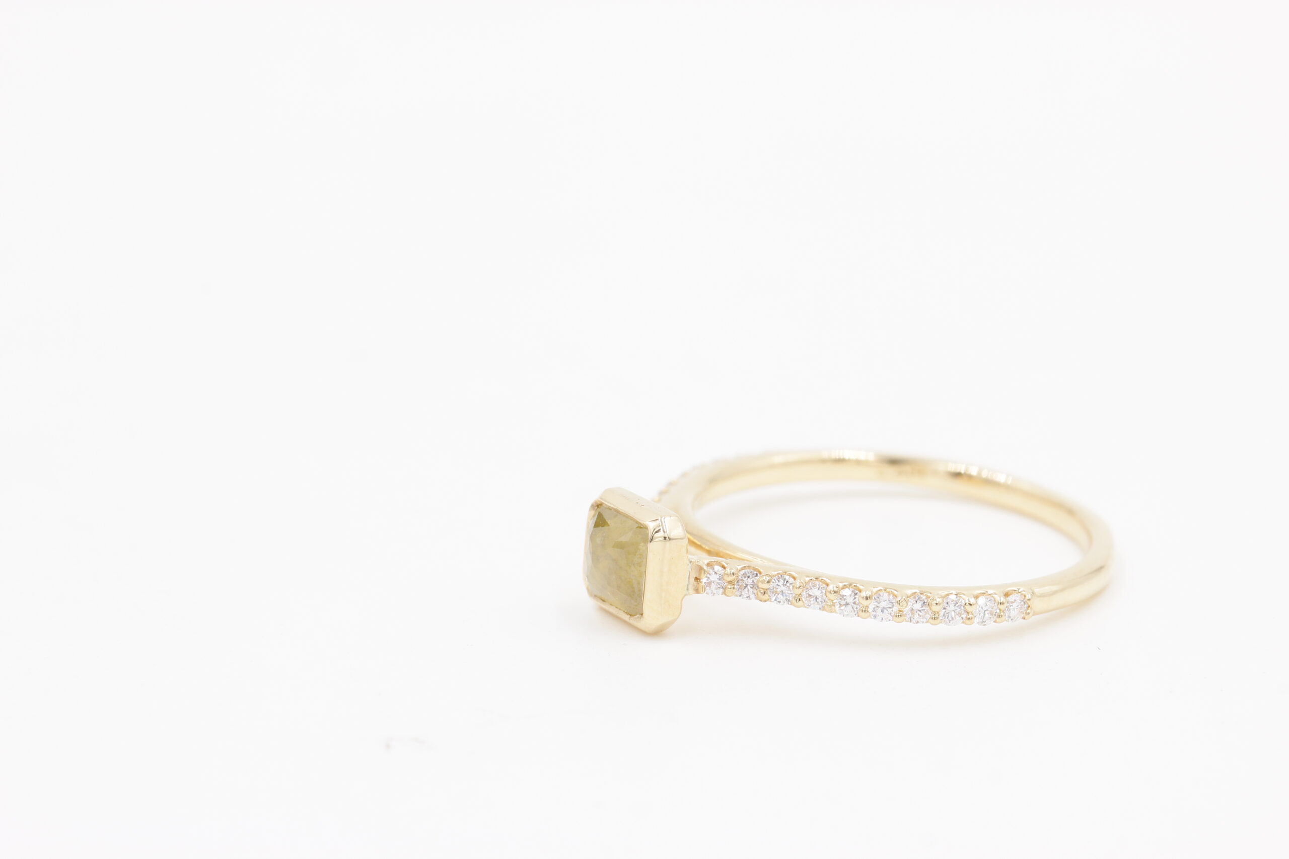 18k Yellow Gold Square Rose-Cut Yellow Diamond Ring - Image 2